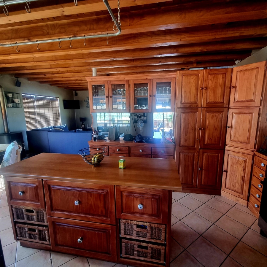 4 Bedroom Property for Sale in Vaaloewer Gauteng