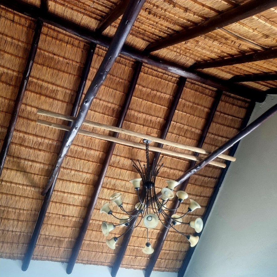 4 Bedroom Property for Sale in Vaaloewer Gauteng