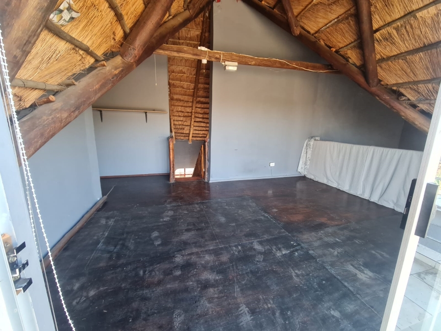 3 Bedroom Property for Sale in Vaaloewer Gauteng