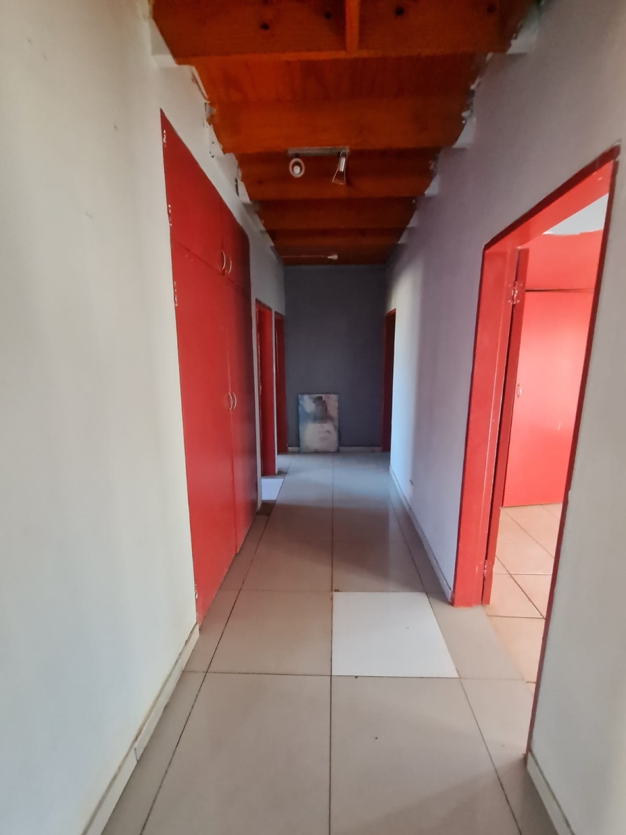 3 Bedroom Property for Sale in Vaaloewer Gauteng