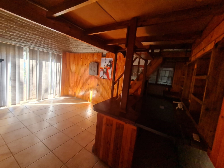 3 Bedroom Property for Sale in Vaaloewer Gauteng