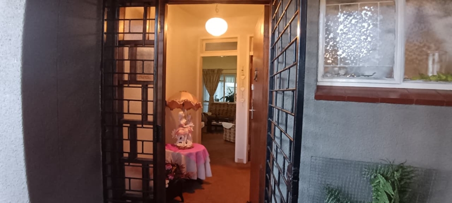 2 Bedroom Property for Sale in Three Rivers Proper Gauteng