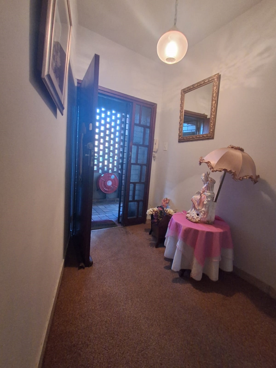 2 Bedroom Property for Sale in Three Rivers Proper Gauteng