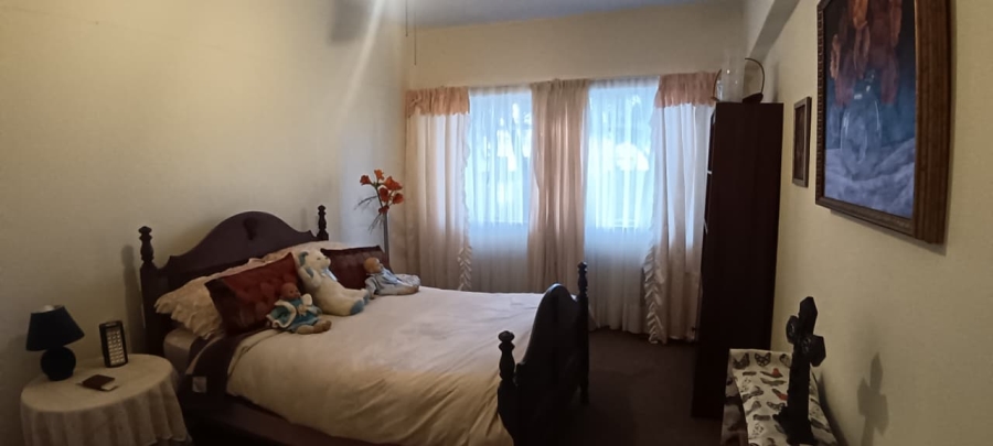 2 Bedroom Property for Sale in Three Rivers Proper Gauteng