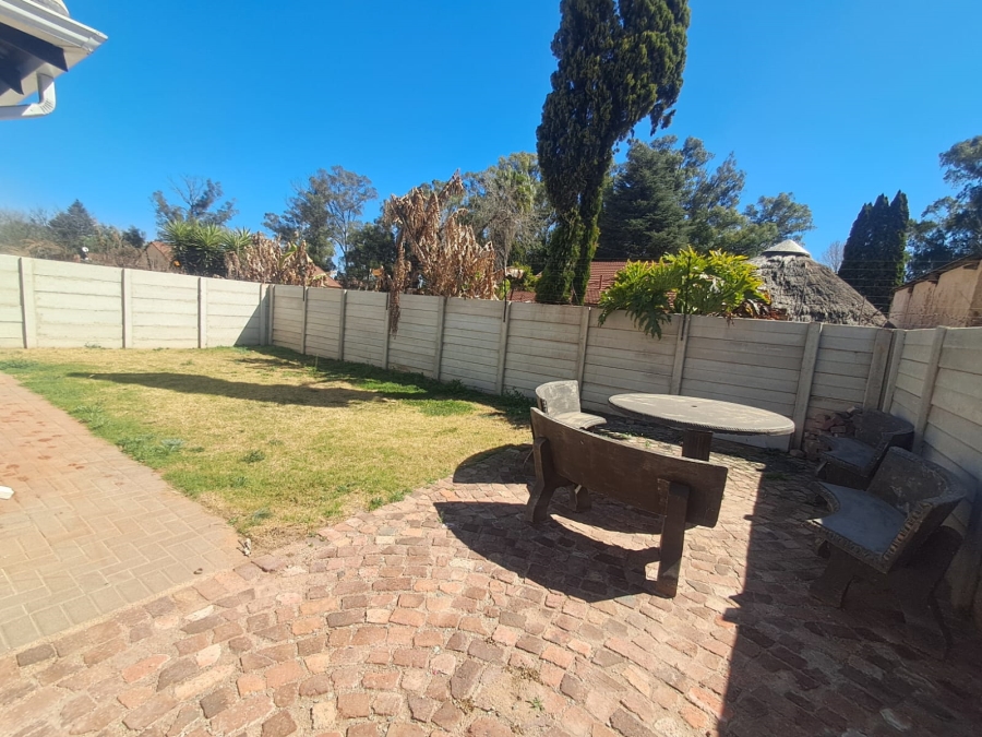 2 Bedroom Property for Sale in Brenthurst Gauteng