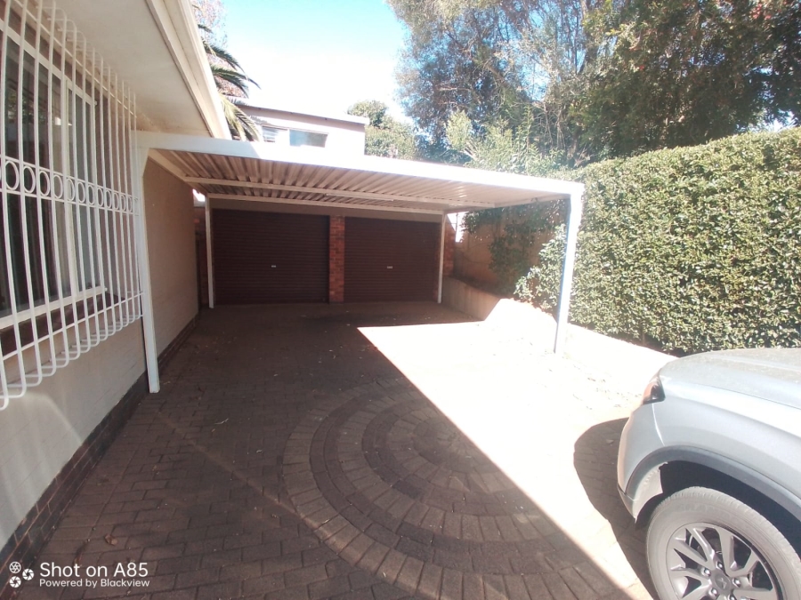 4 Bedroom Property for Sale in Risidale Gauteng