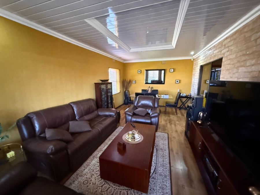 4 Bedroom Property for Sale in Vanderbijlpark CE 3 Gauteng