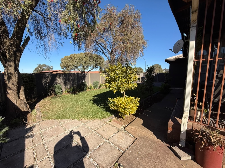 4 Bedroom Property for Sale in Vanderbijlpark CE 3 Gauteng