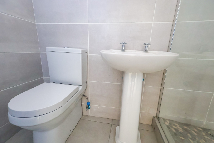 2 Bedroom Property for Sale in Weavind Park Gauteng