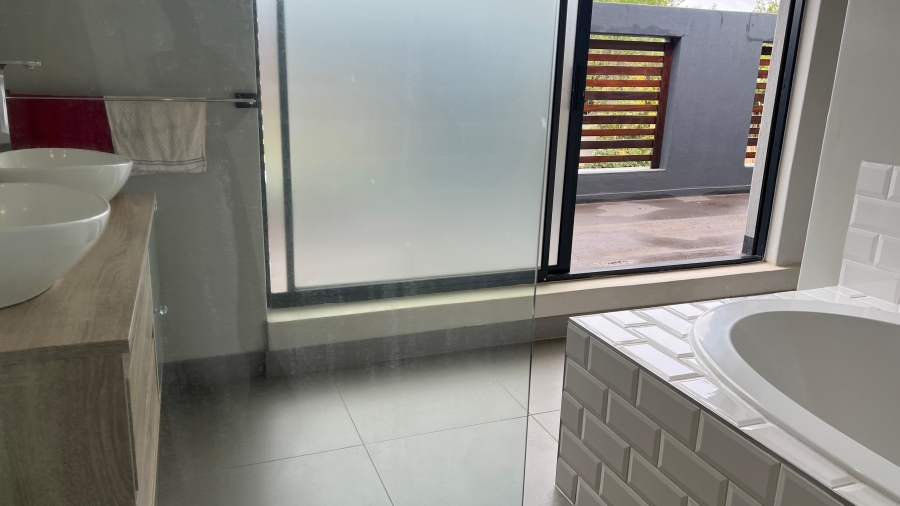 5 Bedroom Property for Sale in The Hills Game Reserve Estate Gauteng