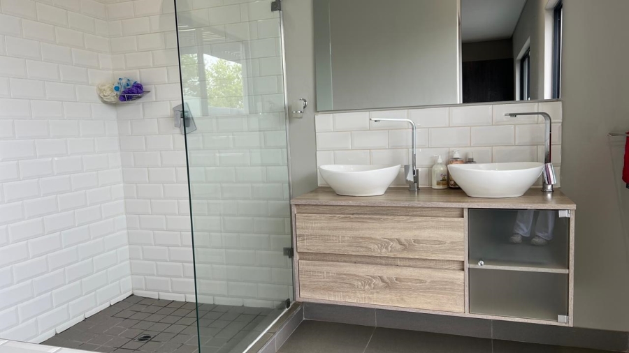 5 Bedroom Property for Sale in The Hills Game Reserve Estate Gauteng