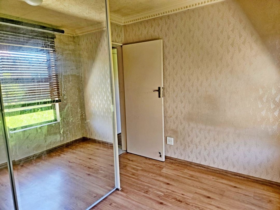 3 Bedroom Property for Sale in Rhodesfield Gauteng