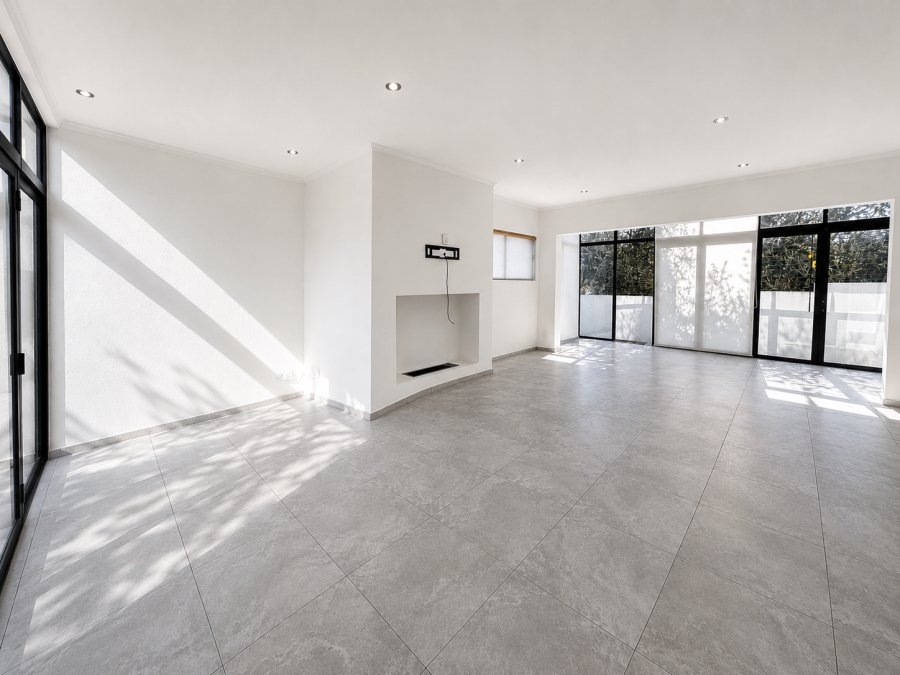 3 Bedroom Property for Sale in Edenburg Gauteng