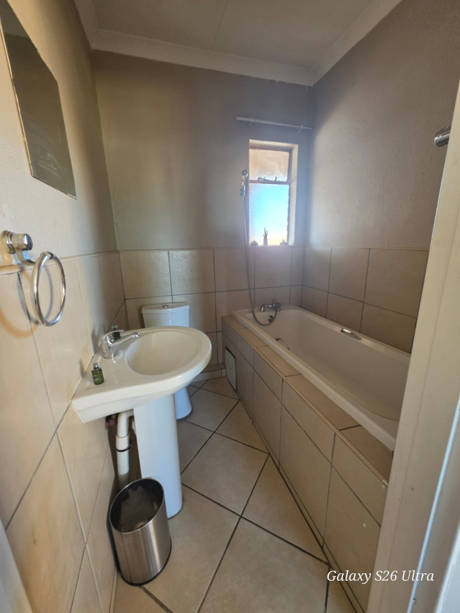 1 Bedroom Property for Sale in Krugersrus Gauteng