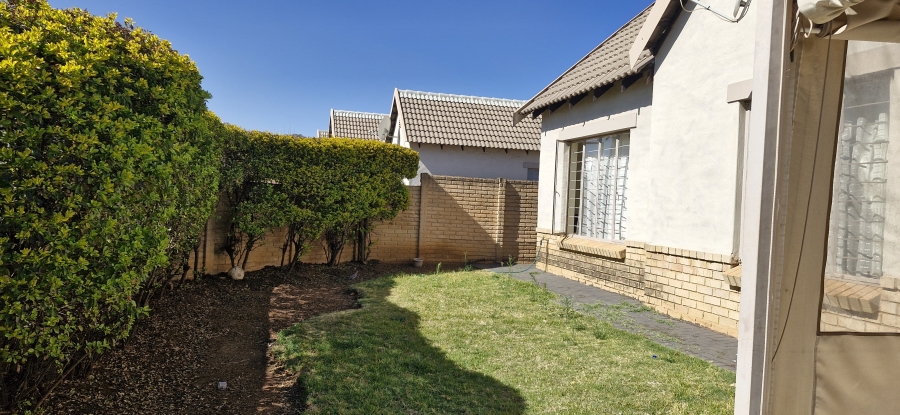 3 Bedroom Property for Sale in Willow Park Manor Gauteng