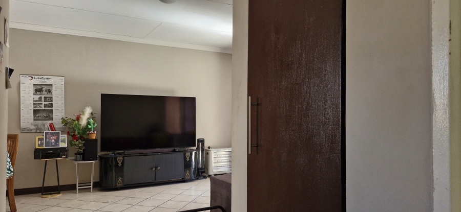 3 Bedroom Property for Sale in Willow Park Manor Gauteng