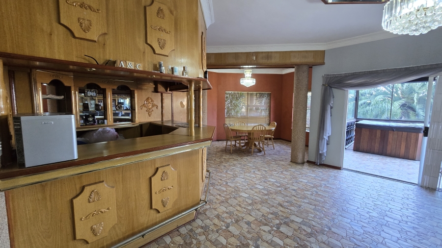 8 Bedroom Property for Sale in Bassonia Gauteng