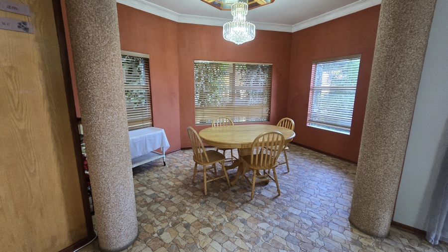 8 Bedroom Property for Sale in Bassonia Gauteng