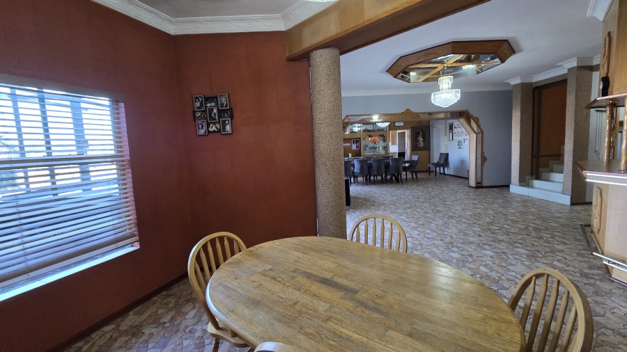 8 Bedroom Property for Sale in Bassonia Gauteng