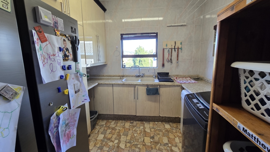 8 Bedroom Property for Sale in Bassonia Gauteng