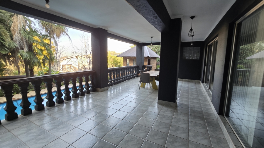 8 Bedroom Property for Sale in Bassonia Gauteng
