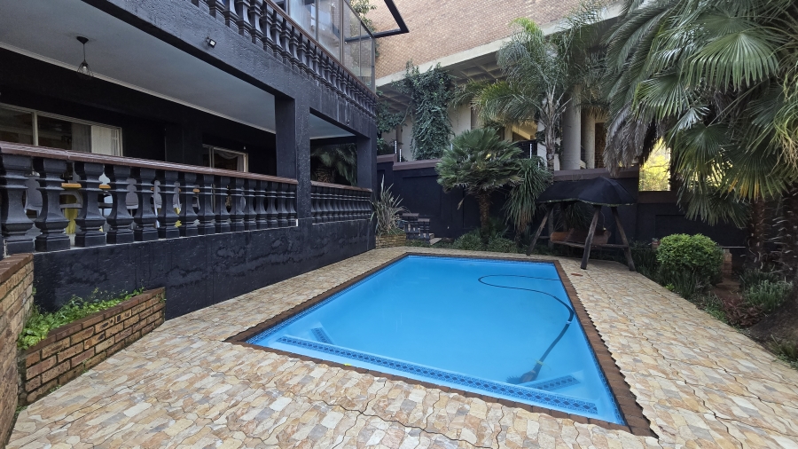 8 Bedroom Property for Sale in Bassonia Gauteng