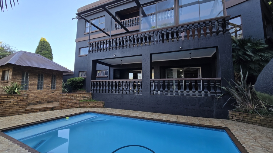 8 Bedroom Property for Sale in Bassonia Gauteng