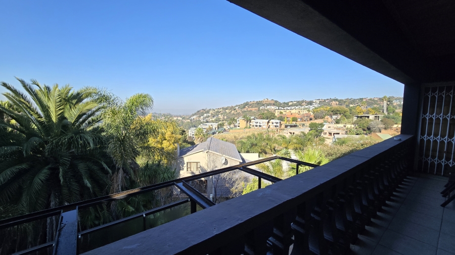 8 Bedroom Property for Sale in Bassonia Gauteng