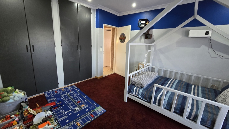 8 Bedroom Property for Sale in Bassonia Gauteng