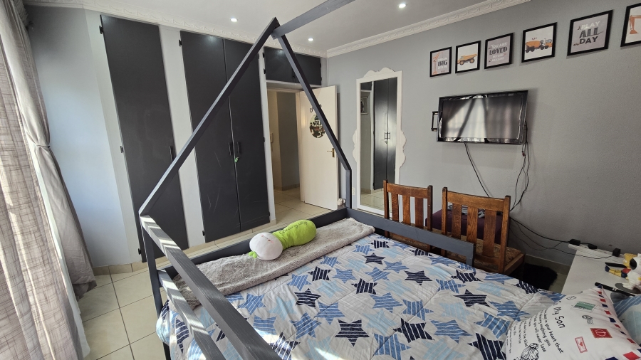 8 Bedroom Property for Sale in Bassonia Gauteng