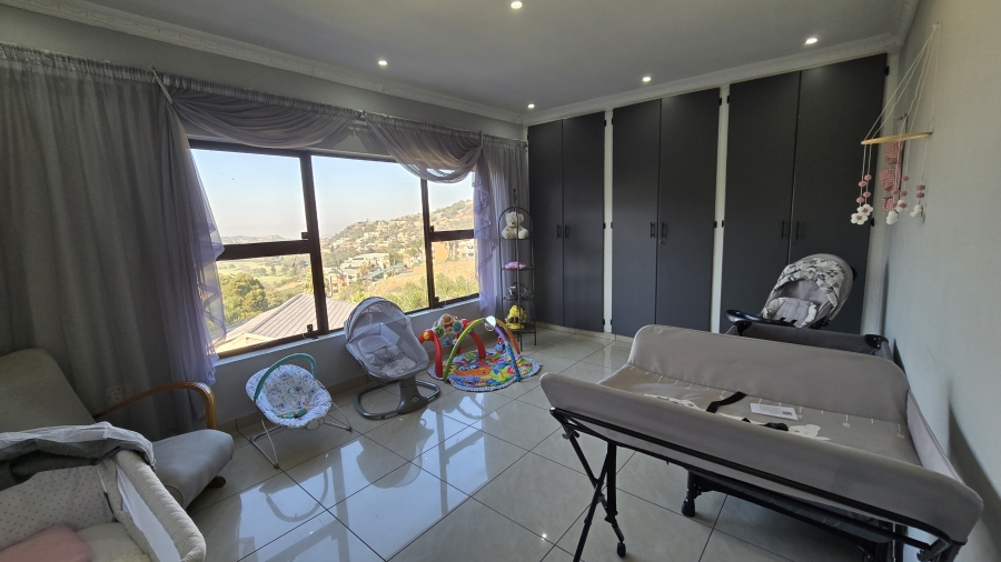 8 Bedroom Property for Sale in Bassonia Gauteng