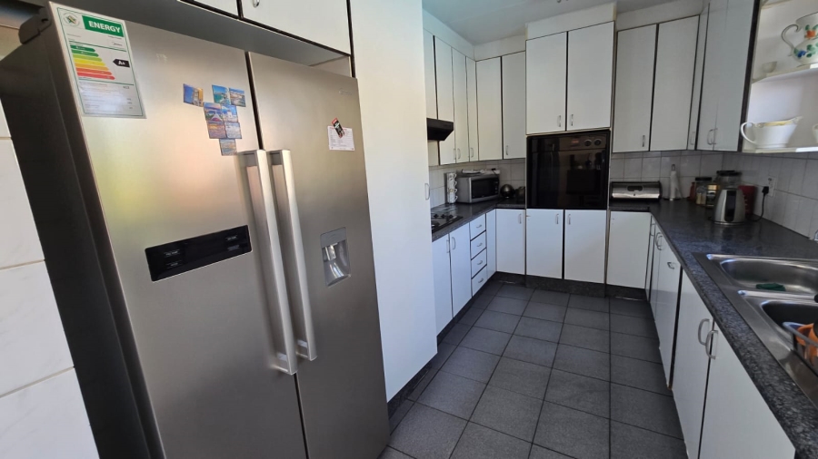 3 Bedroom Property for Sale in Brackendowns Gauteng