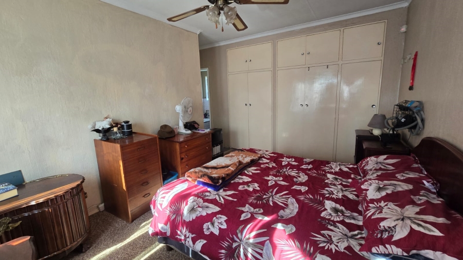 3 Bedroom Property for Sale in Brackendowns Gauteng