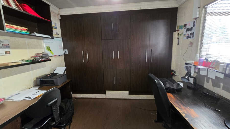 3 Bedroom Property for Sale in Mayberry Park Gauteng