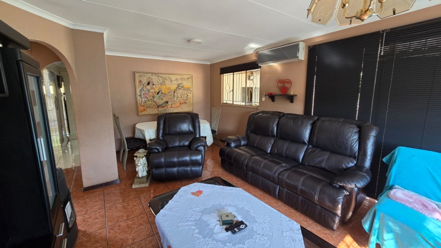 3 Bedroom Property for Sale in Mayberry Park Gauteng