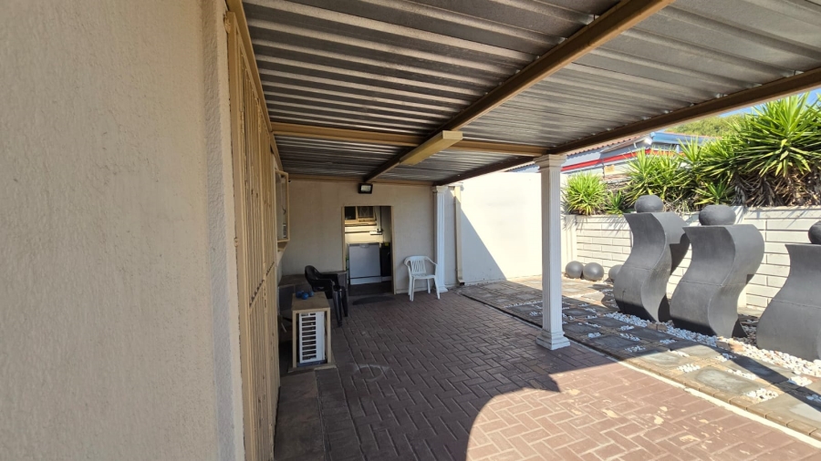 3 Bedroom Property for Sale in Mayberry Park Gauteng