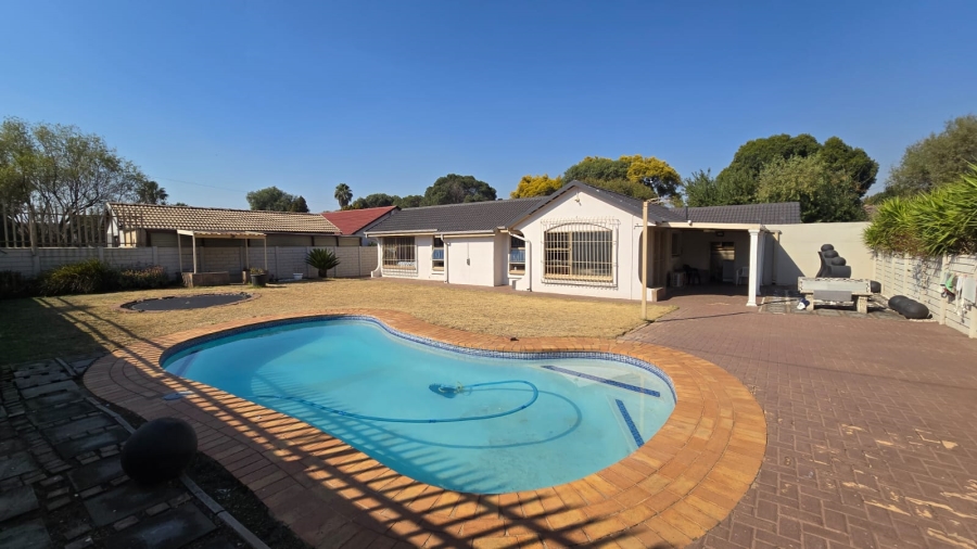 3 Bedroom Property for Sale in Mayberry Park Gauteng