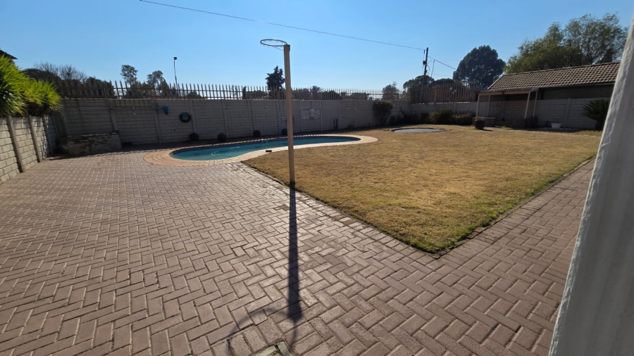 3 Bedroom Property for Sale in Mayberry Park Gauteng
