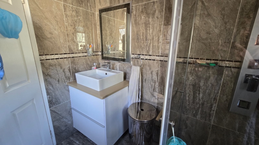 3 Bedroom Property for Sale in Mayberry Park Gauteng