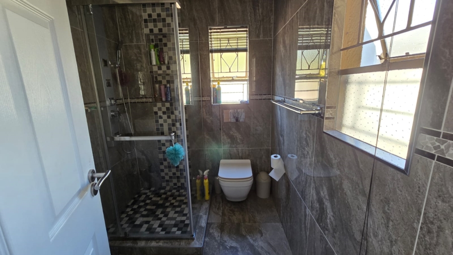3 Bedroom Property for Sale in Mayberry Park Gauteng