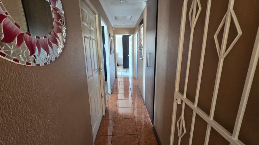 3 Bedroom Property for Sale in Mayberry Park Gauteng