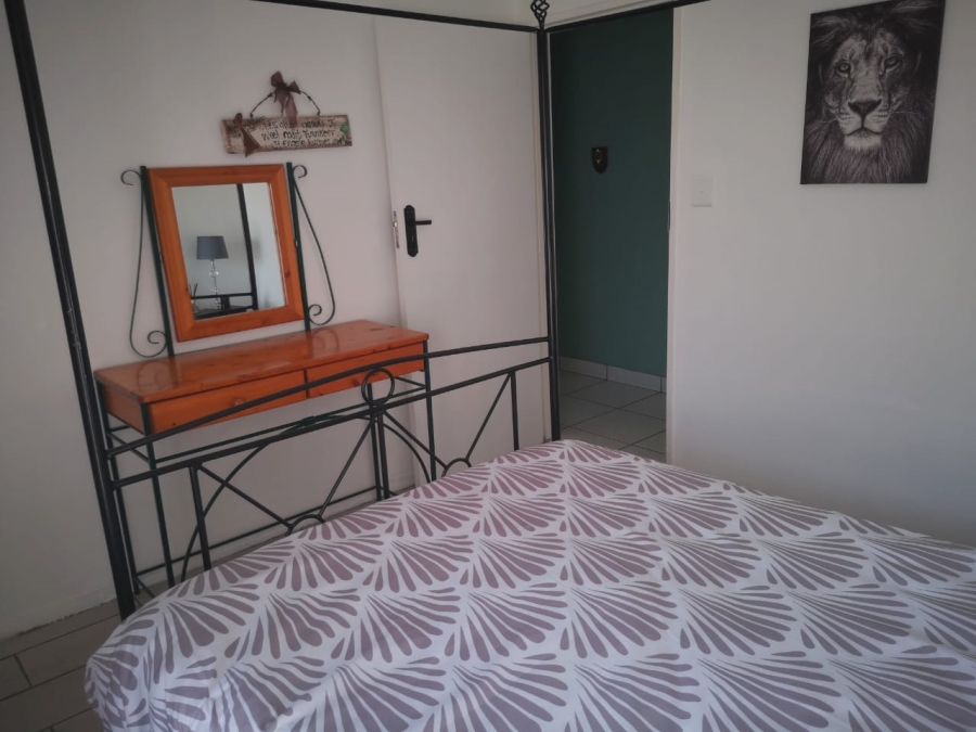 6 Bedroom Property for Sale in Brackenhurst Gauteng