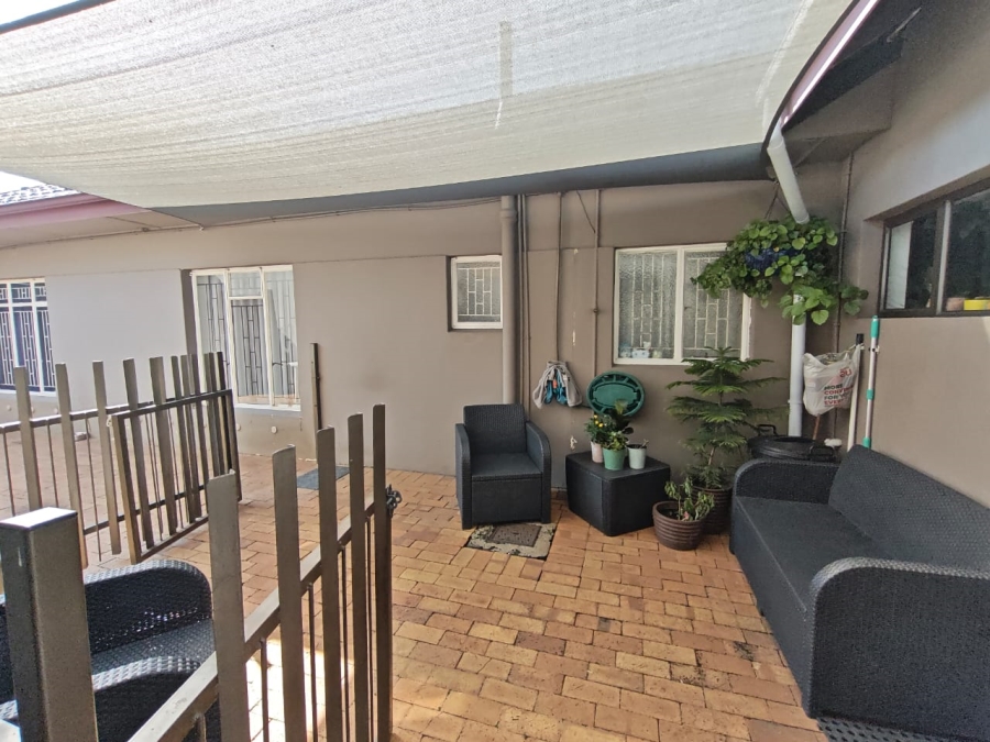 3 Bedroom Property for Sale in New Redruth Gauteng