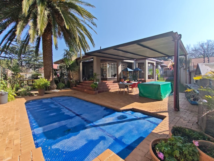3 Bedroom Property for Sale in New Redruth Gauteng