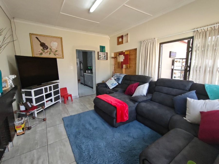 3 Bedroom Property for Sale in New Redruth Gauteng