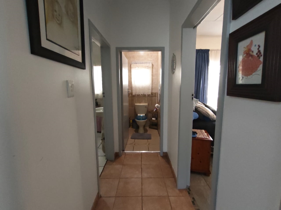3 Bedroom Property for Sale in New Redruth Gauteng