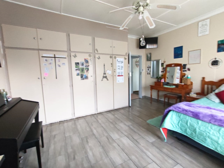 3 Bedroom Property for Sale in New Redruth Gauteng