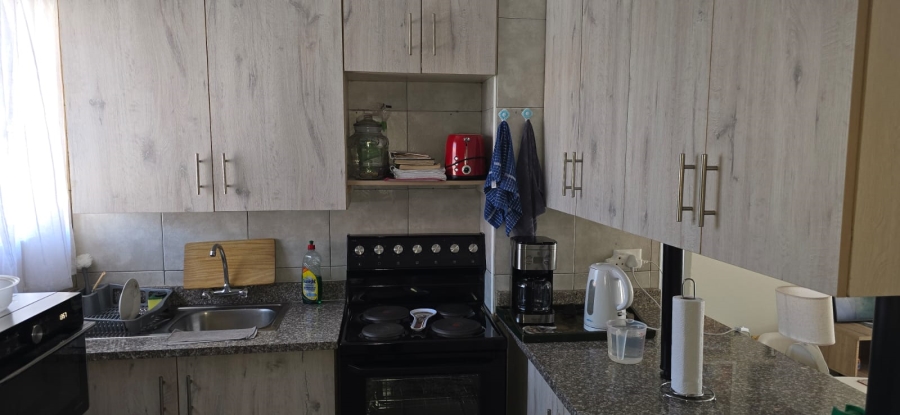 2 Bedroom Property for Sale in Verwoerdpark Gauteng