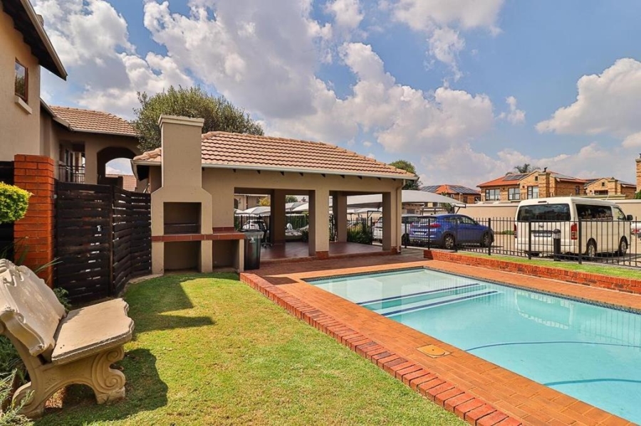 2 Bedroom Property for Sale in Meyersdal Gauteng