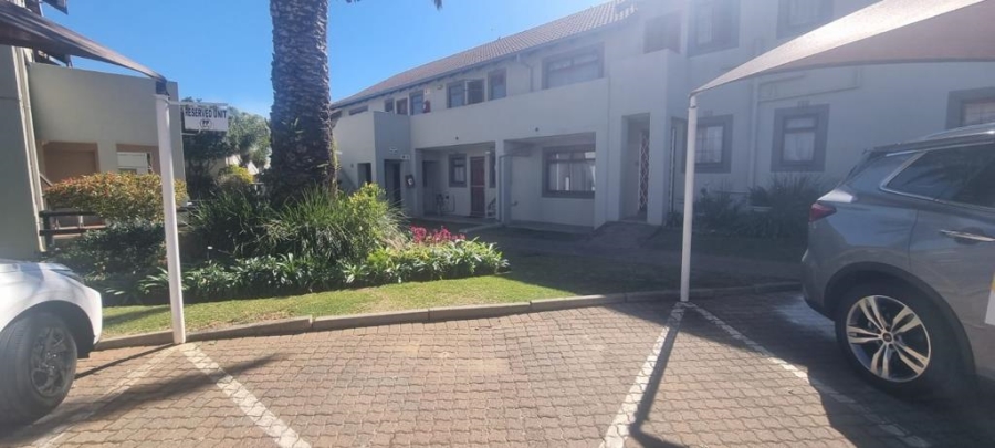 2 Bedroom Property for Sale in Verwoerdpark Gauteng